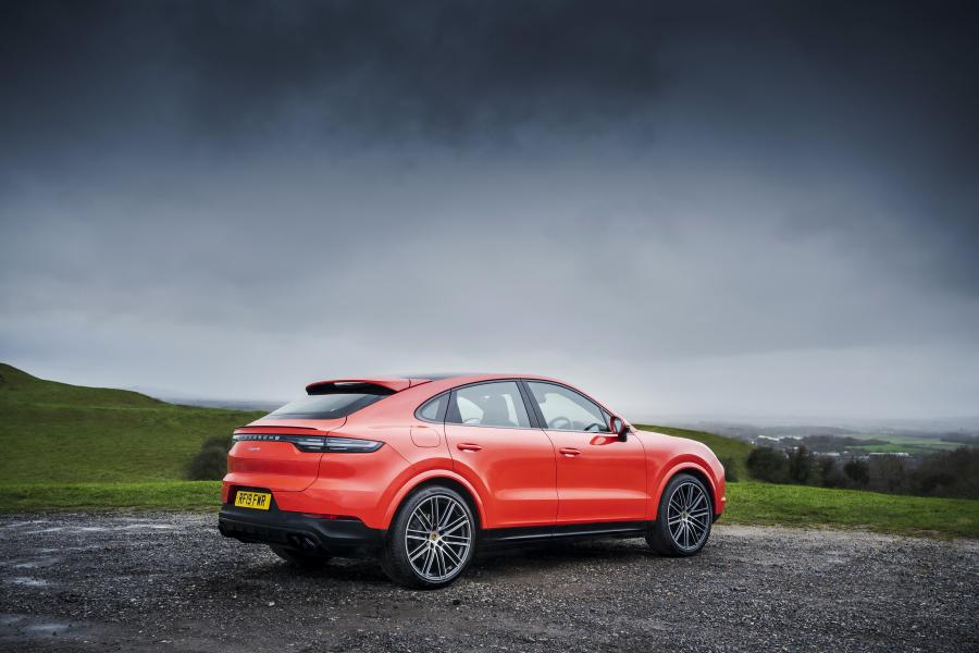  Porsche Cayenne Coupe 2019 года  (UK) (фото 13 из 40)